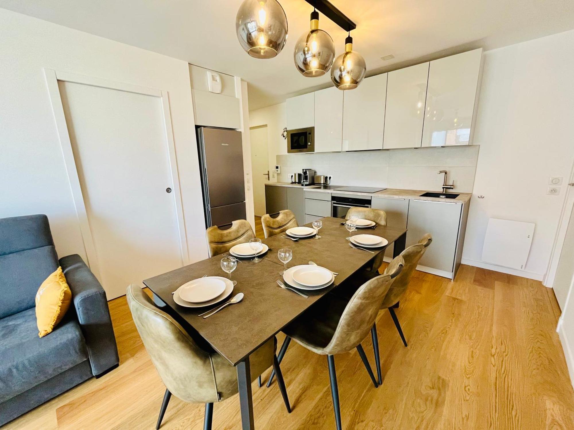 Sejour Authentique - Balcon, Parking & Wifi Ultra-Rapide Apartment Deauville Exterior foto